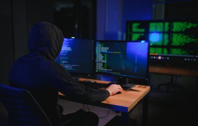 UNC2589 (FROZENVISTA): Operasi Siber Berbahaya yang Menargetkan Ukraina
