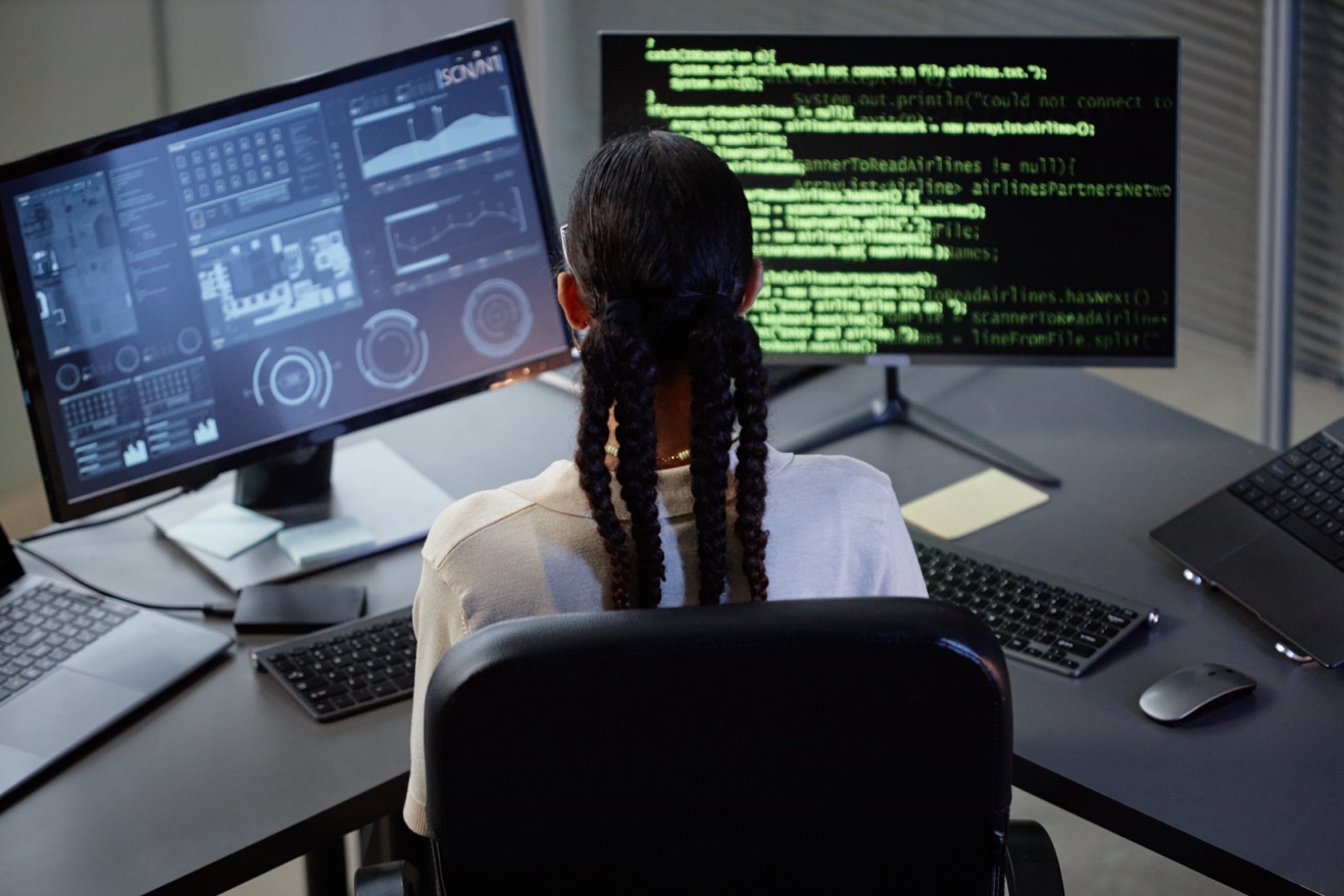 Menguasai Governance AI: Panduan CISO untuk Menangkal Risiko dan Patuhi Regulasi di Era Generative AI Menguasai Governance AI: Panduan CISO untuk Menangkal Risiko dan Patuhi Regulasi di Era Generative AI