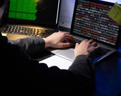 Menghadapi Kejahatan Siber: Dominasi Motif Finansial dan Spionase dalam Serangan Digital