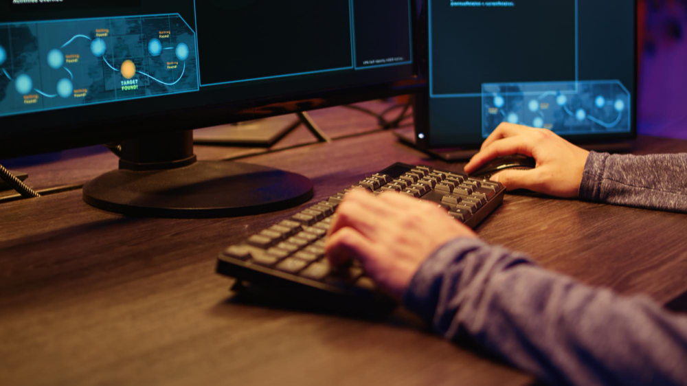 UNC5174 (“Uteus”): Kelompok Hacking yang Mengincar Kerentanannya untuk Keuntungan Profitable