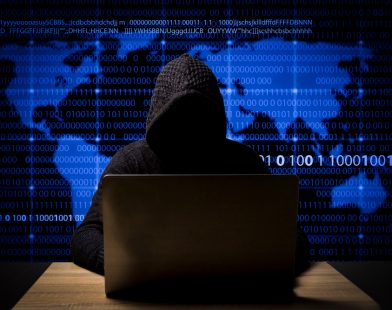 Studi Kasus: Eksploitasi Celah Keamanan Zero-Day pada Microsoft SharePoint di Inggris